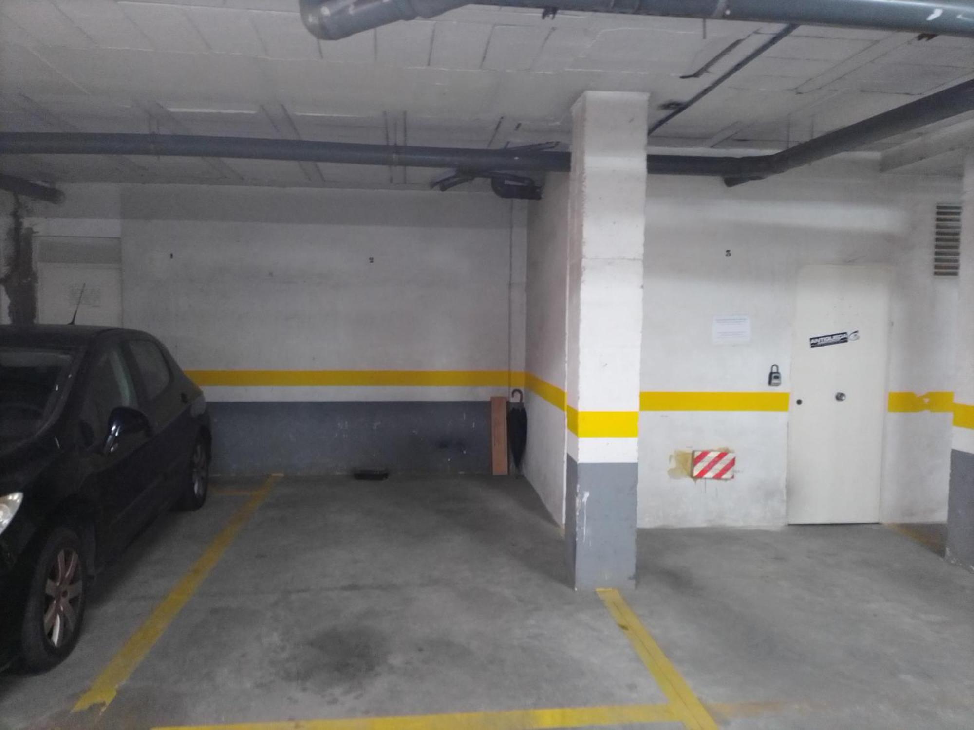 Galindo Center Premium Suites, Free Parking Seville Luaran gambar