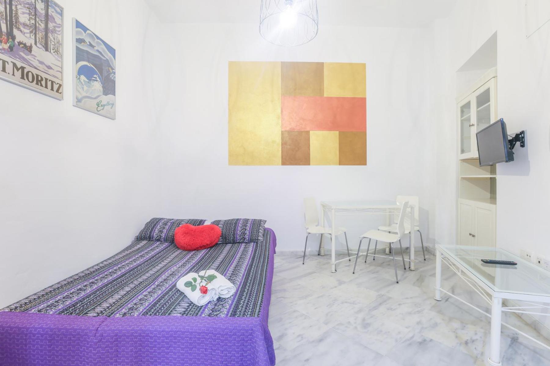 Galindo Center Premium Suites, Free Parking Seville Luaran gambar