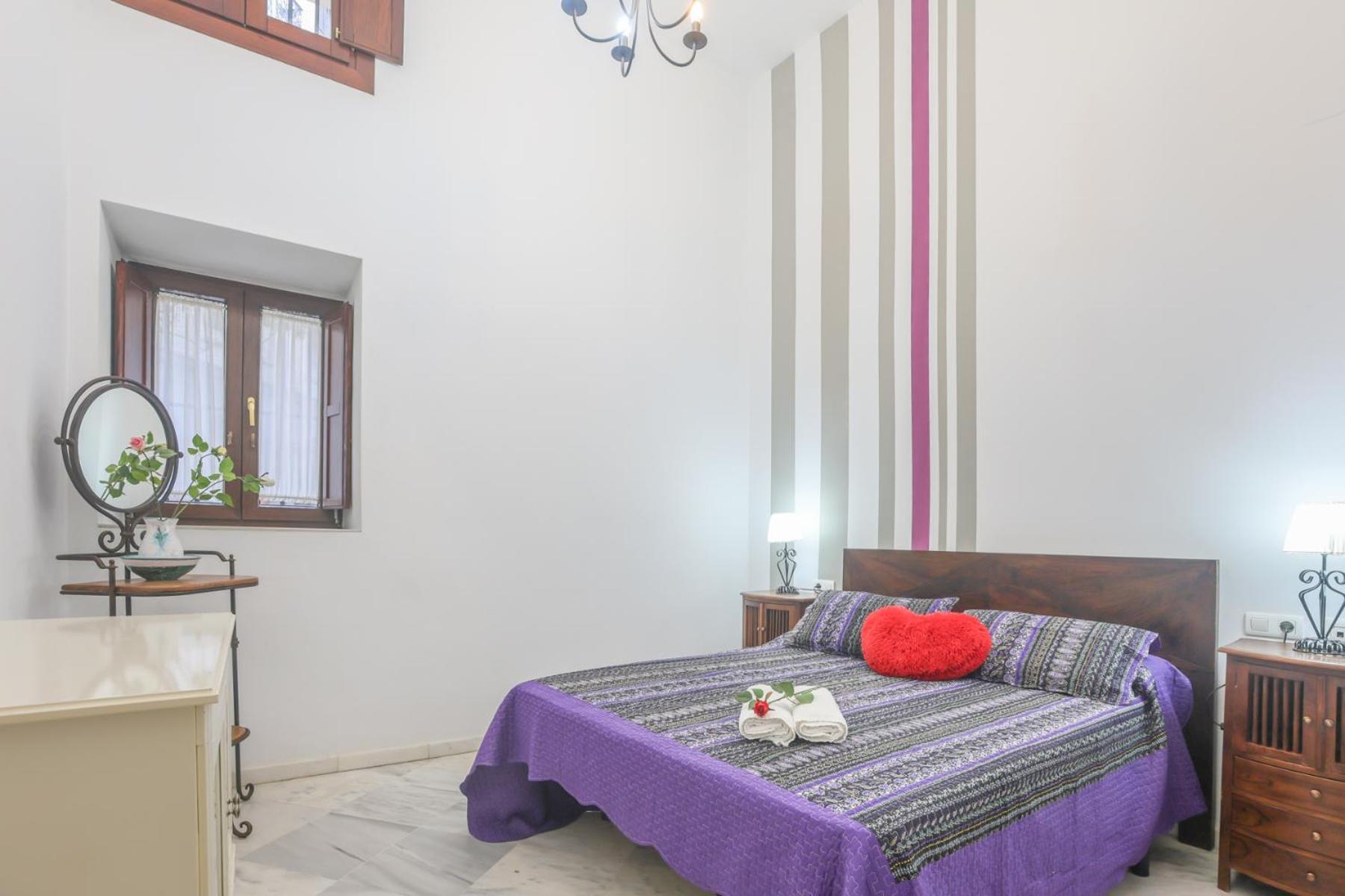 Galindo Center Premium Suites, Free Parking Seville Luaran gambar