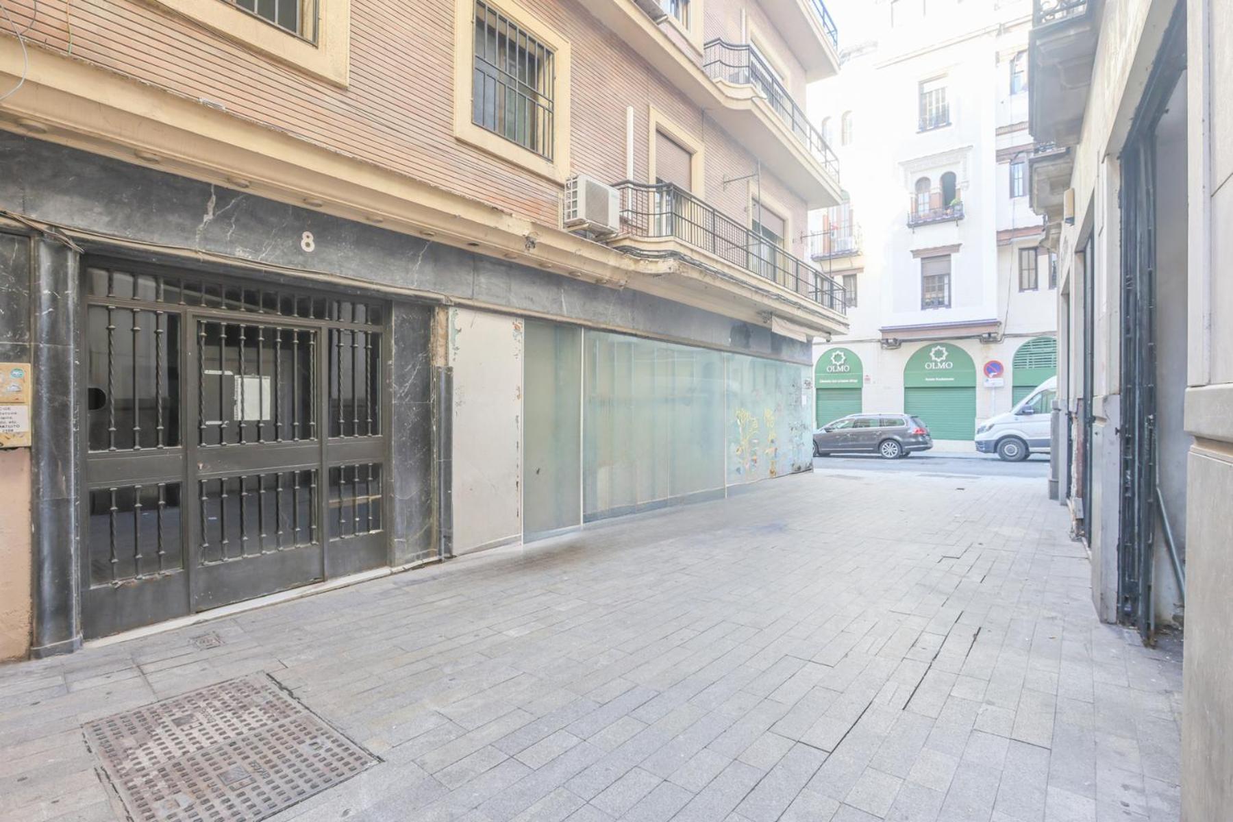 Galindo Center Premium Suites, Free Parking Seville Luaran gambar
